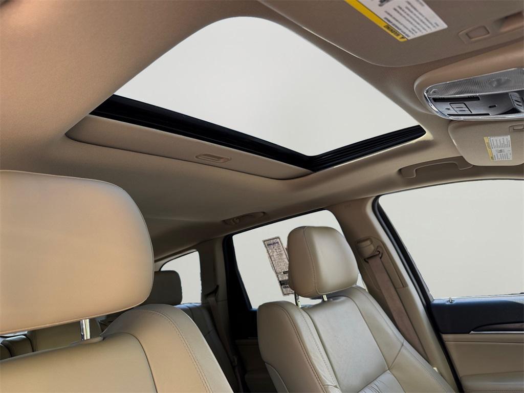 used 2014 Jeep Grand Cherokee car, priced at $10,300