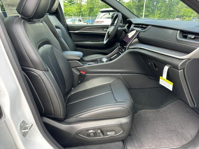 new 2025 Jeep Grand Cherokee L car, priced at $49,342