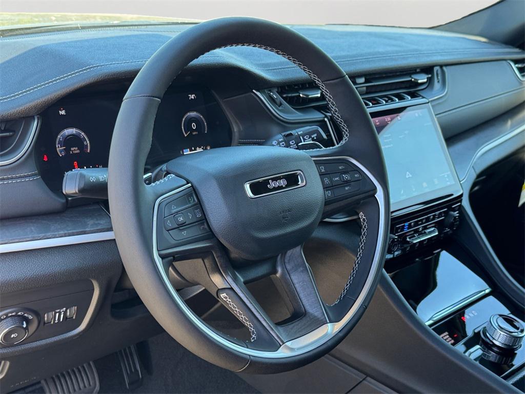 new 2025 Jeep Grand Cherokee L car, priced at $52,435