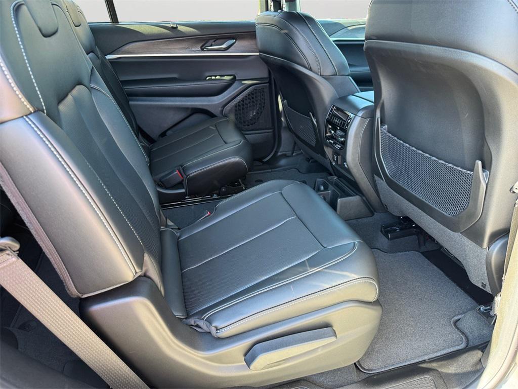 new 2025 Jeep Grand Cherokee L car, priced at $52,435