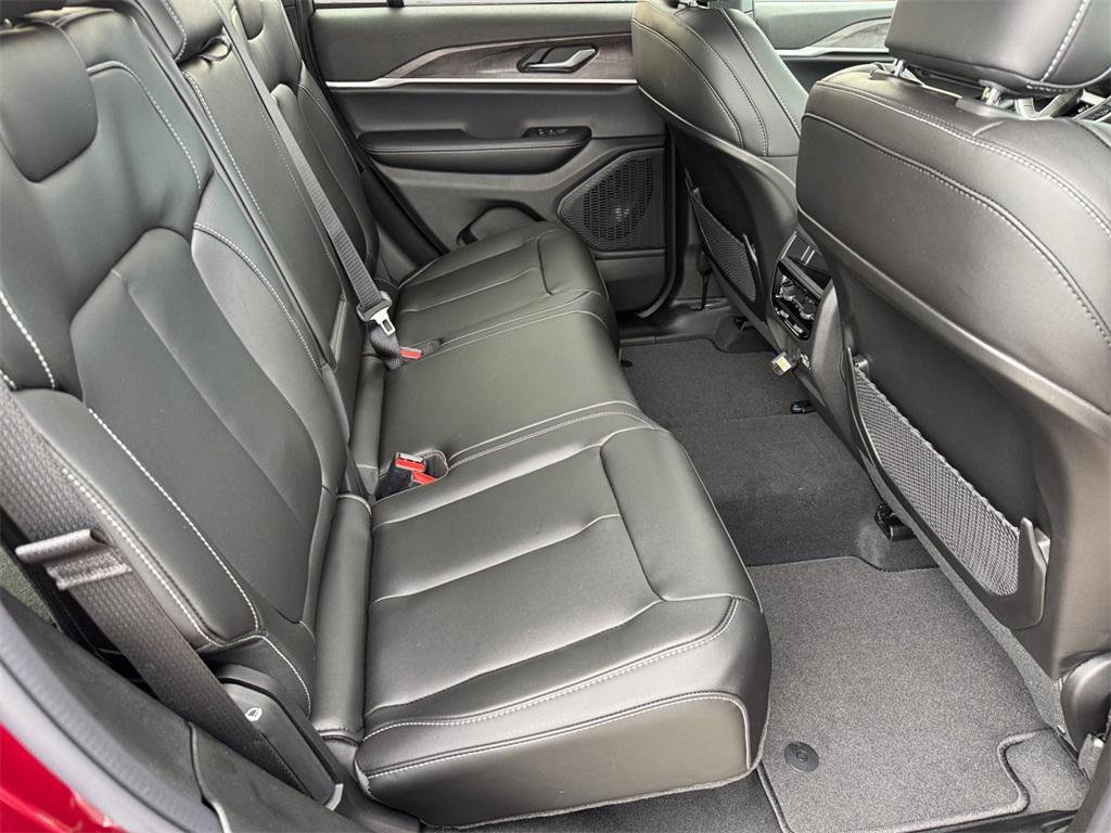 new 2025 Jeep Grand Cherokee car, priced at $50,485