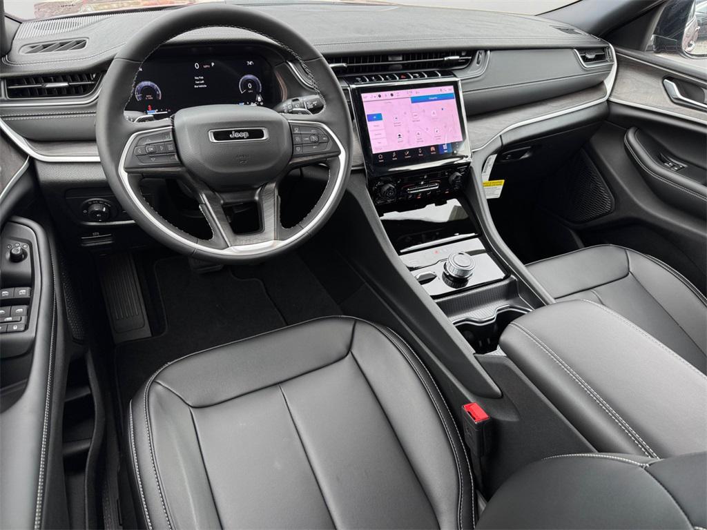 new 2025 Jeep Grand Cherokee car, priced at $50,485