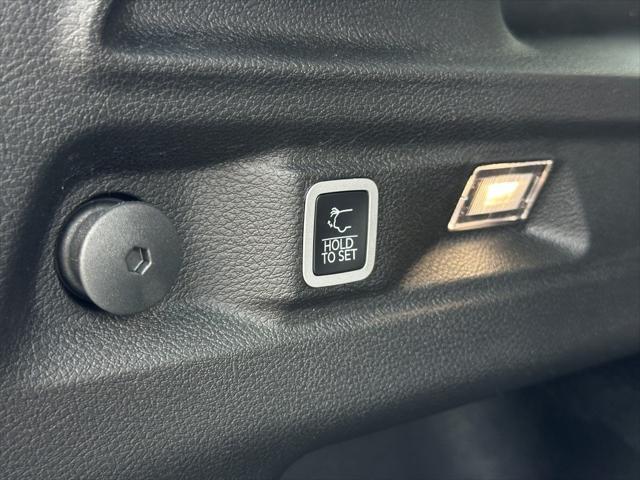 new 2025 Jeep Grand Cherokee L car, priced at $48,542
