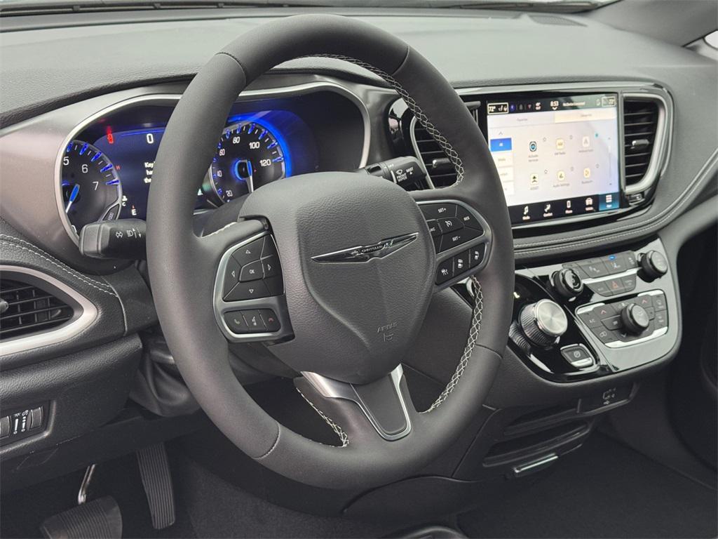 new 2026 Chrysler Pacifica car, priced at $42,835