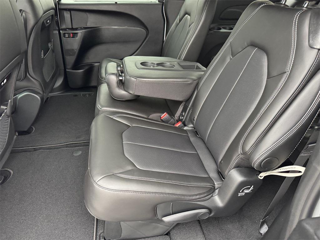 new 2026 Chrysler Pacifica car, priced at $42,835