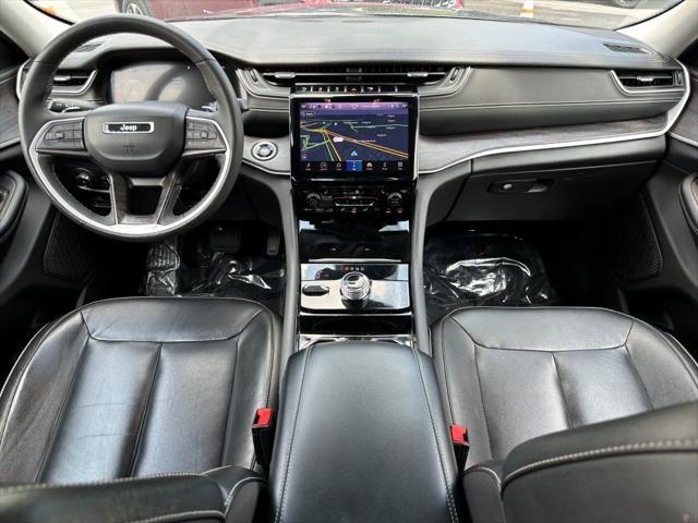 used 2023 Jeep Grand Cherokee car, priced at $29,300