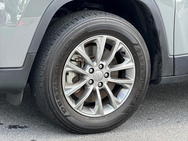 used 2021 Jeep Cherokee car, priced at $22,900