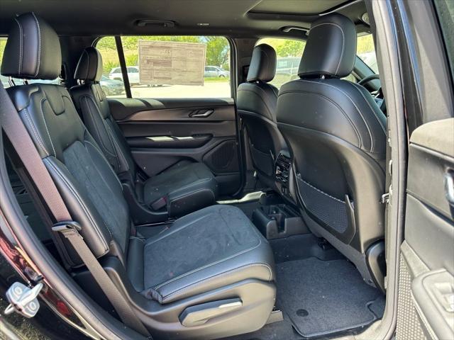 new 2025 Jeep Grand Cherokee L car, priced at $45,422