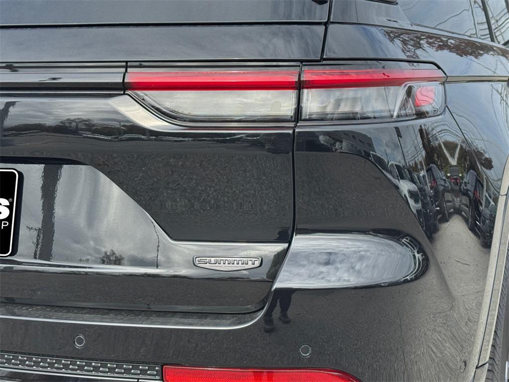 new 2025 Jeep Grand Cherokee car, priced at $65,000