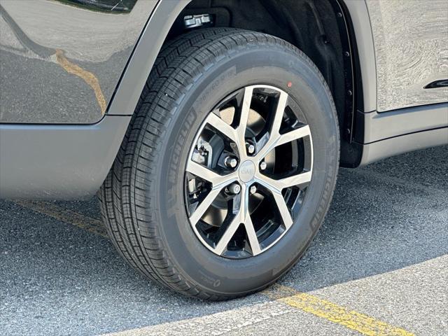 new 2025 Jeep Grand Cherokee L car, priced at $52,212