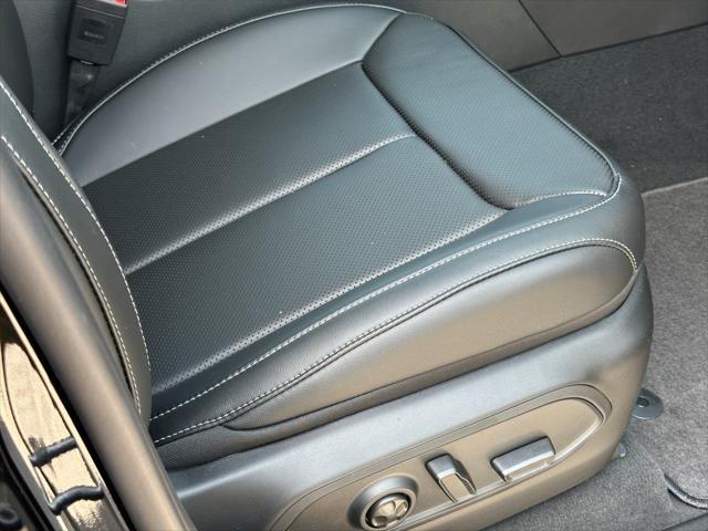 new 2025 Jeep Grand Cherokee L car, priced at $52,212