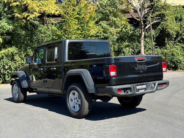 used 2023 Jeep Gladiator car, priced at $28,478