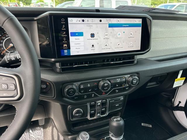new 2025 Jeep Wrangler car, priced at $48,886