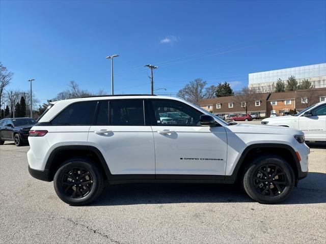 new 2025 Jeep Grand Cherokee car, priced at $43,435