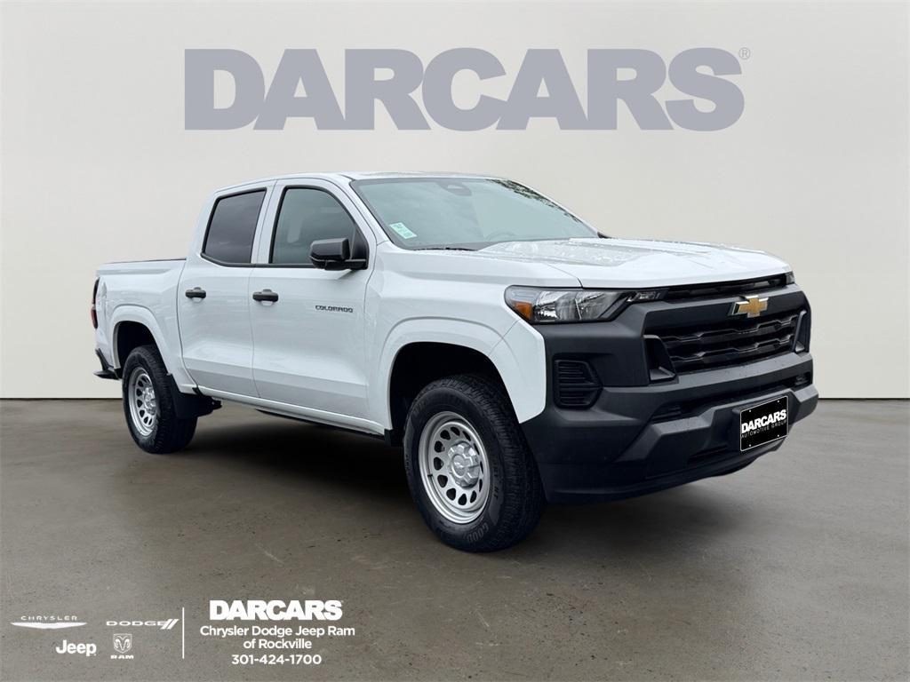 used 2025 Chevrolet Colorado car, priced at $29,900