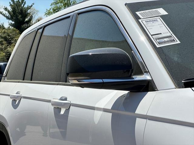 new 2025 Jeep Grand Cherokee car, priced at $51,515