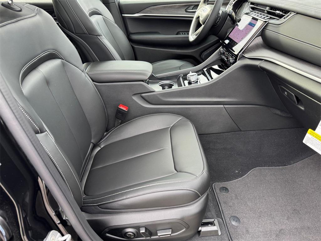 new 2025 Jeep Grand Cherokee L car, priced at $55,830