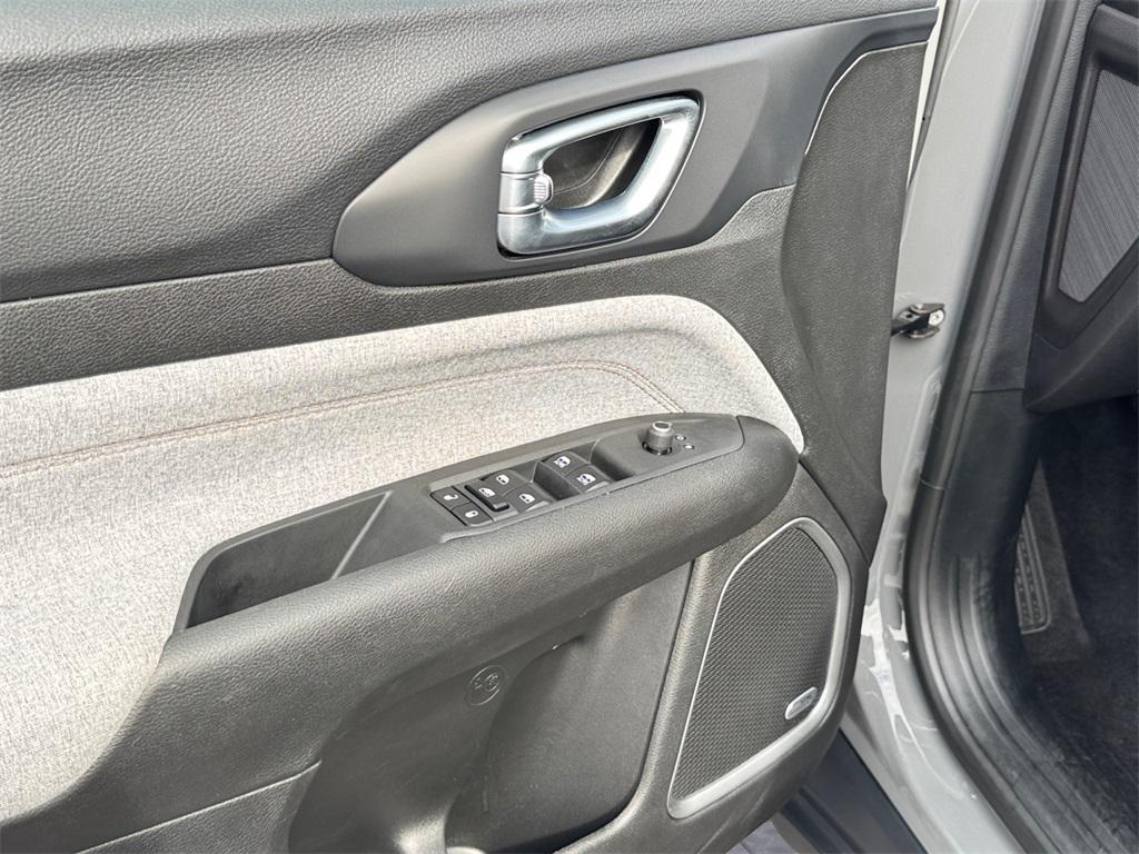 used 2023 Jeep Compass car, priced at $23,500