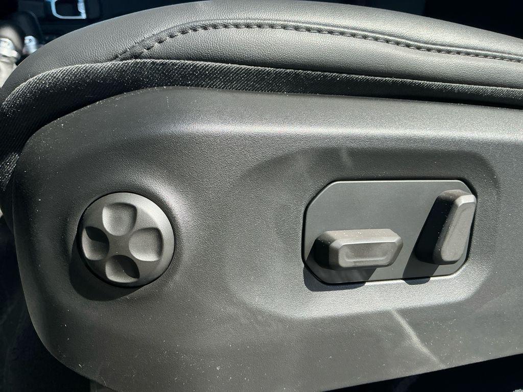 new 2025 Jeep Wrangler car, priced at $60,945