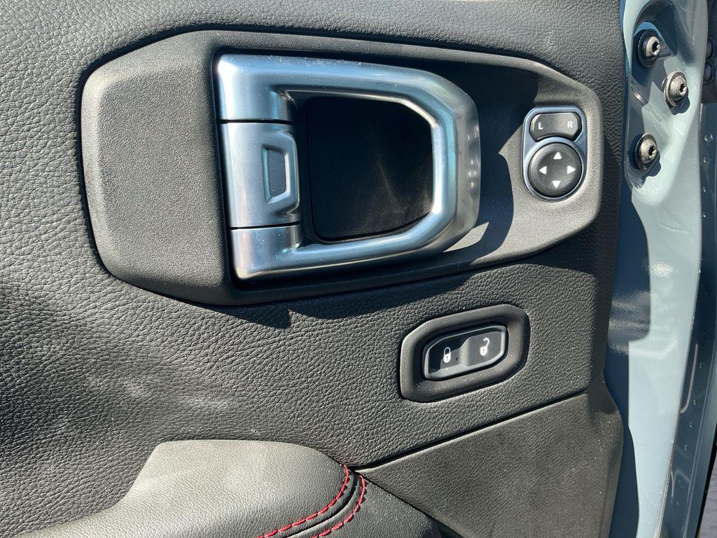 new 2025 Jeep Wrangler car, priced at $60,945