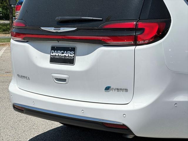 new 2025 Chrysler Pacifica Hybrid car, priced at $46,830