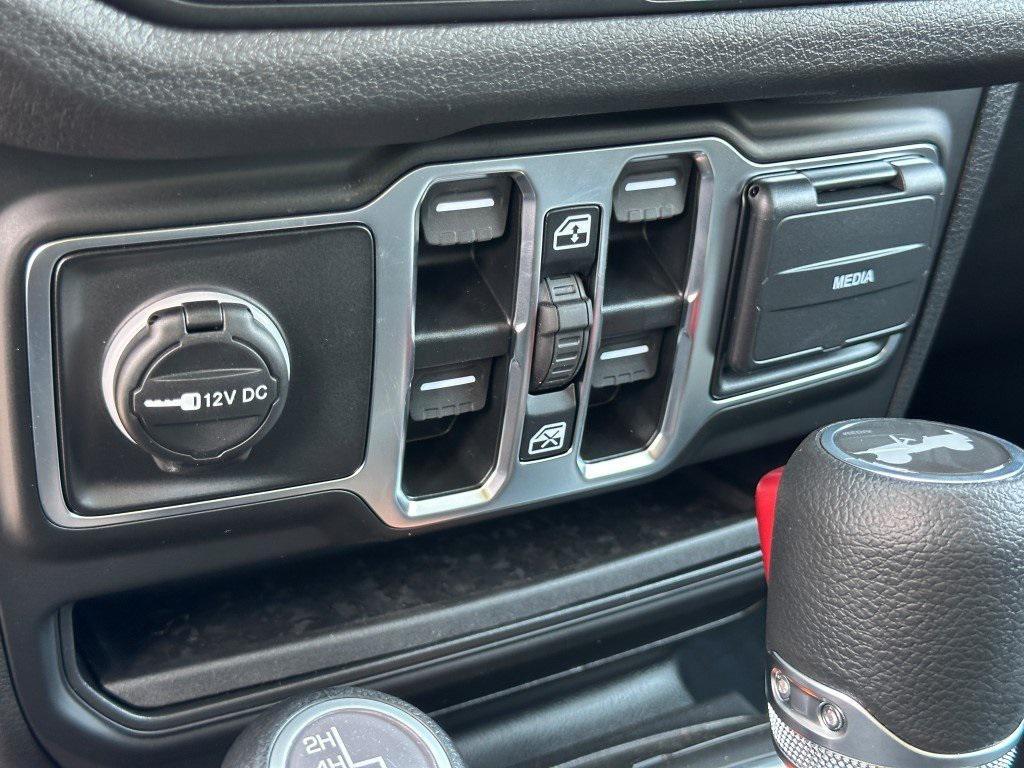 new 2025 Jeep Wrangler car, priced at $48,500
