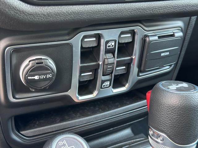 new 2025 Jeep Wrangler car