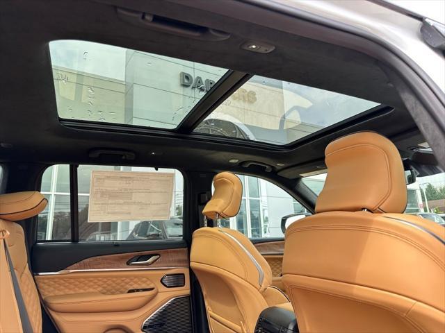 new 2025 Jeep Grand Cherokee car, priced at $63,329