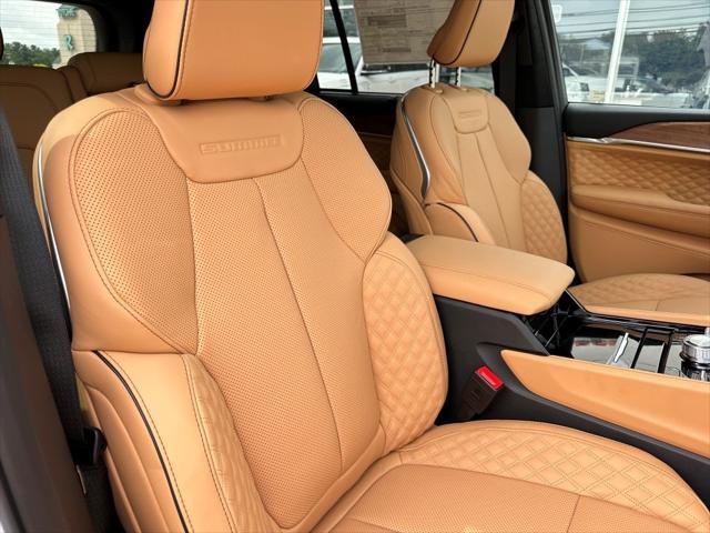 new 2025 Jeep Grand Cherokee car, priced at $63,329