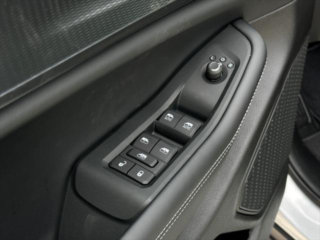 new 2025 Jeep Grand Cherokee car, priced at $43,710
