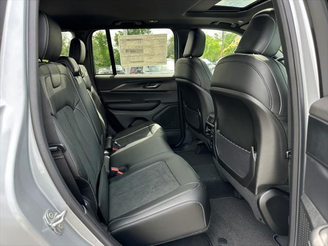 new 2025 Jeep Grand Cherokee car, priced at $43,710