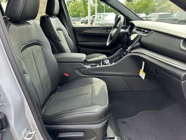 new 2025 Jeep Grand Cherokee car, priced at $43,710
