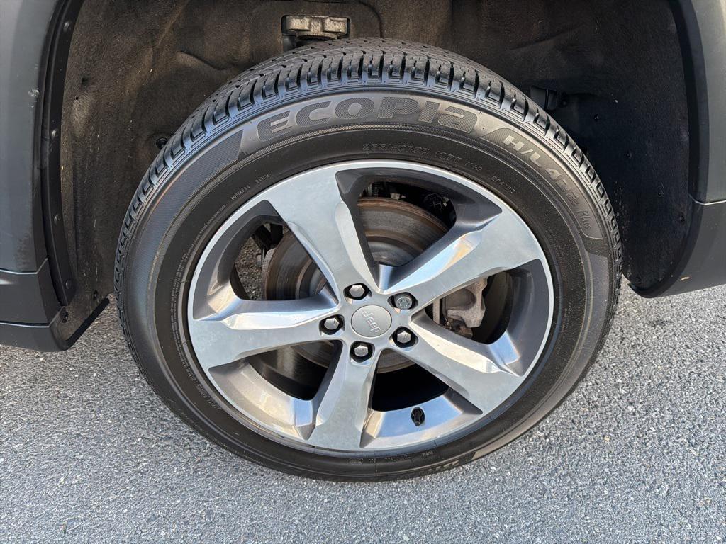 used 2022 Jeep Grand Cherokee L car, priced at $31,000