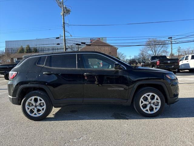 new 2025 Jeep Compass car, priced at $28,090