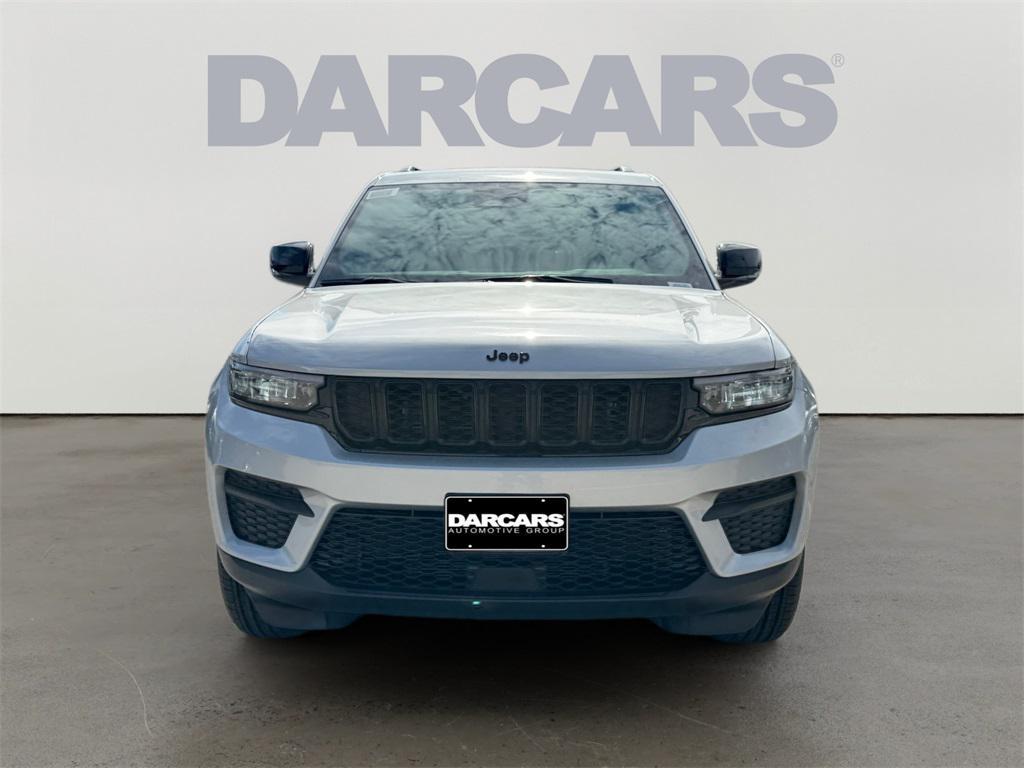 new 2025 Jeep Grand Cherokee car, priced at $44,480
