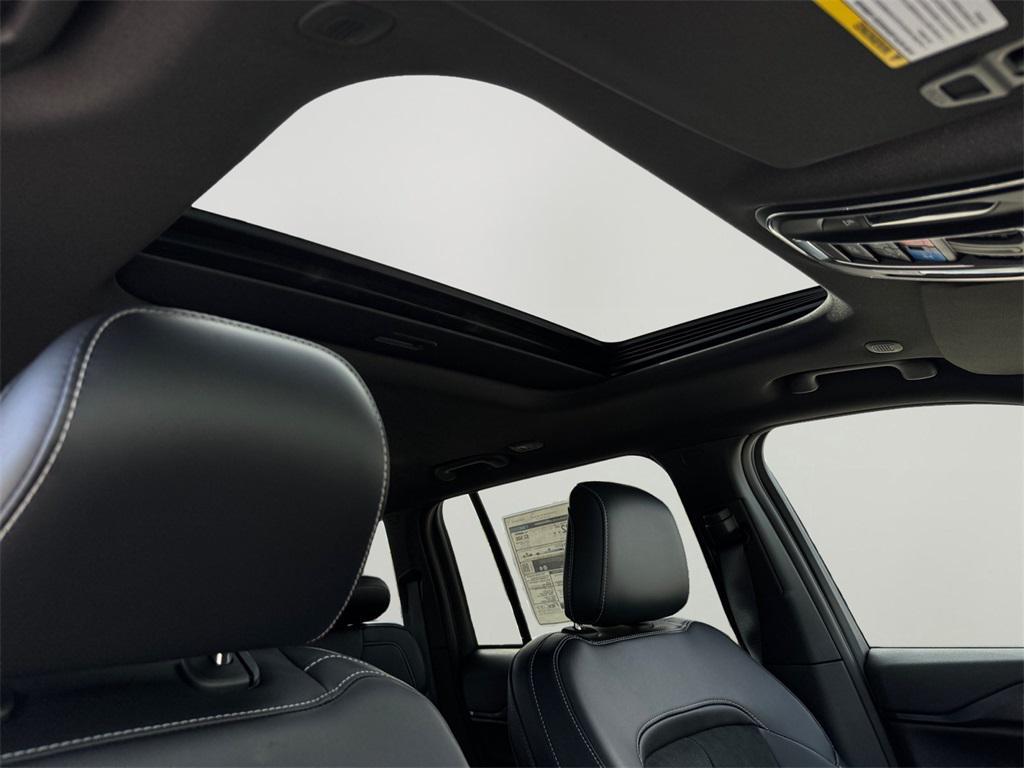 new 2025 Jeep Grand Cherokee car, priced at $44,480