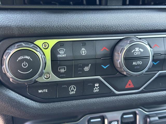 new 2025 Jeep Wrangler car, priced at $50,611