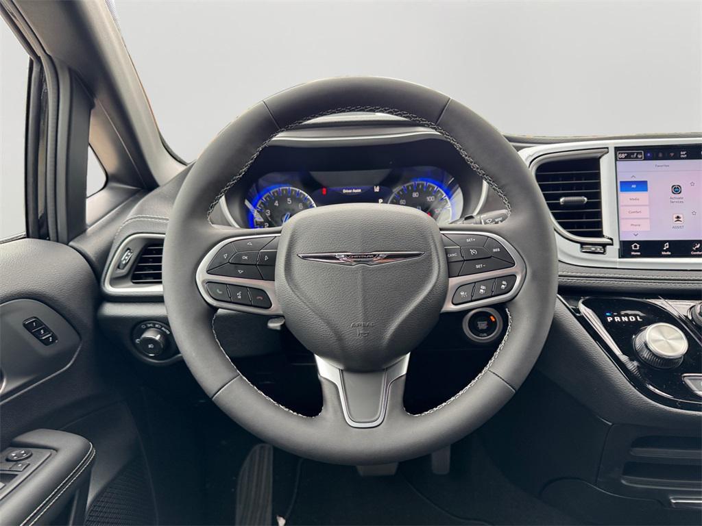 new 2026 Chrysler Pacifica car, priced at $42,905