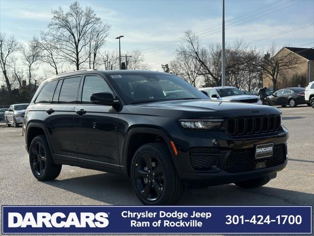 new 2025 Jeep Grand Cherokee car, priced at $45,675