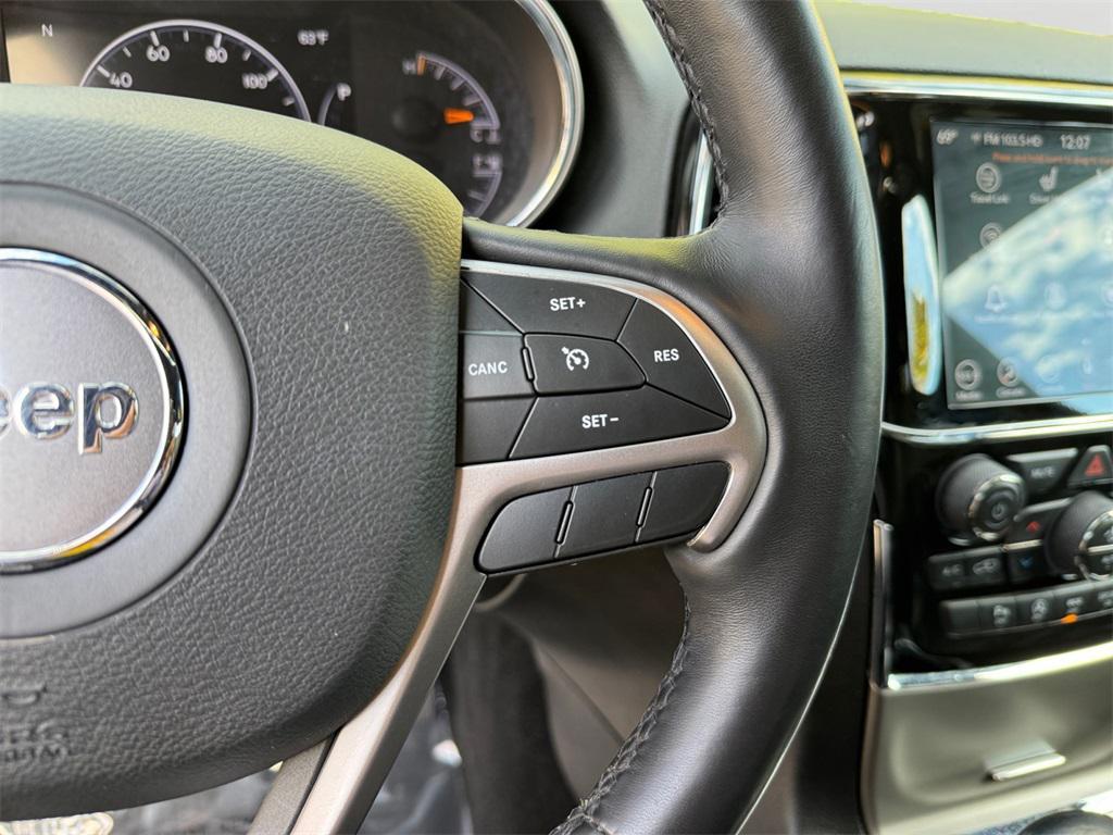 used 2021 Jeep Grand Cherokee car, priced at $25,173