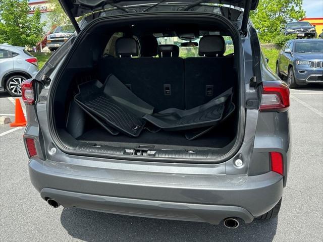 used 2023 Ford Escape car, priced at $22,000