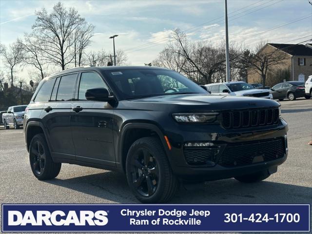 new 2025 Jeep Grand Cherokee car, priced at $54,735