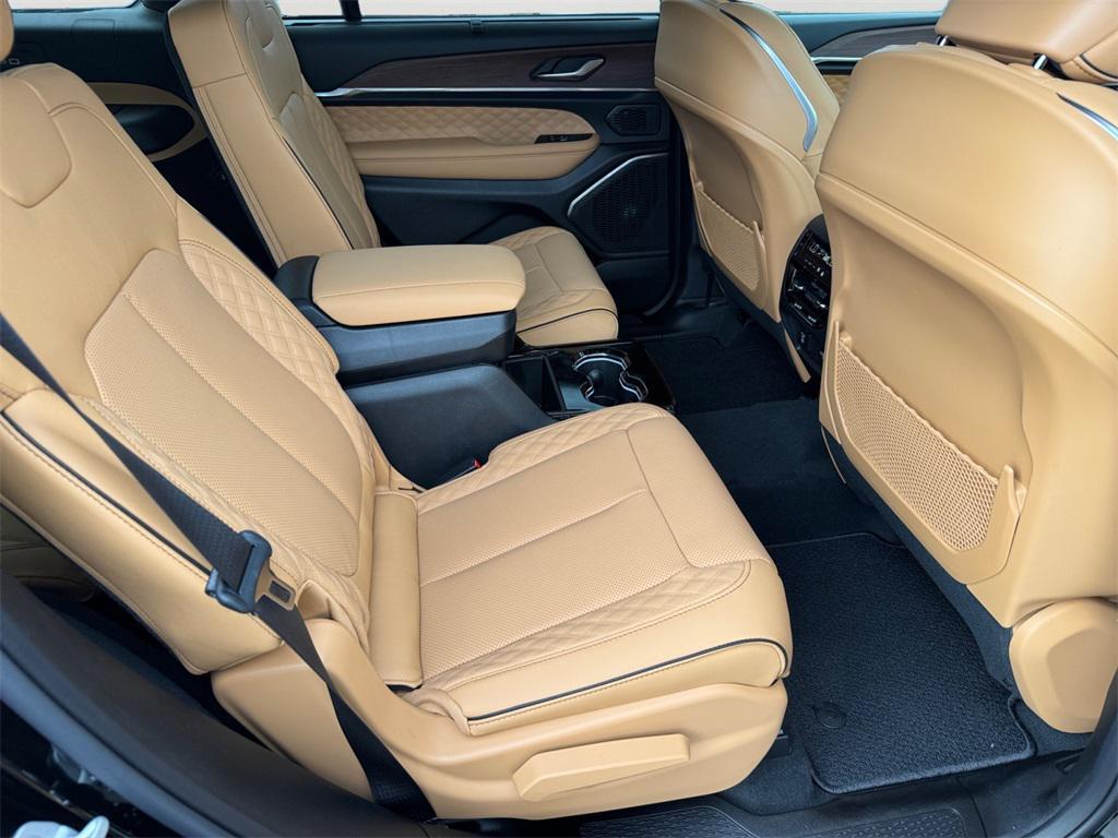 new 2025 Jeep Grand Cherokee L car, priced at $65,000