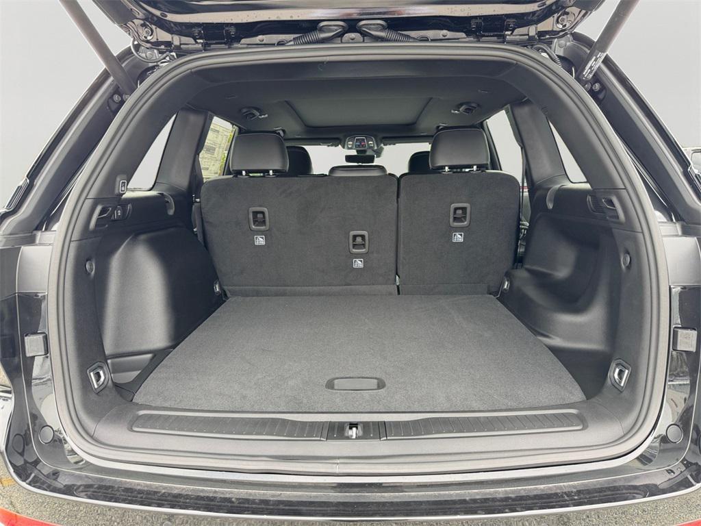 new 2025 Jeep Grand Cherokee car, priced at $49,000