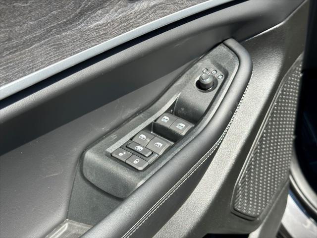 new 2025 Jeep Grand Cherokee L car, priced at $49,460