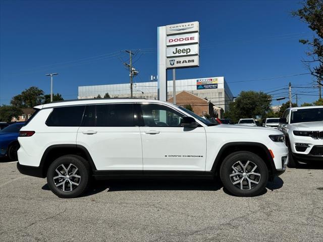 new 2024 Jeep Grand Cherokee L car, priced at $49,473