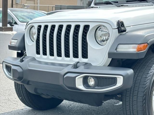 used 2023 Jeep Gladiator car, priced at $31,293