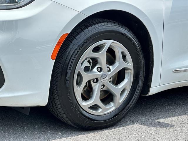 used 2023 Chrysler Pacifica car, priced at $27,000
