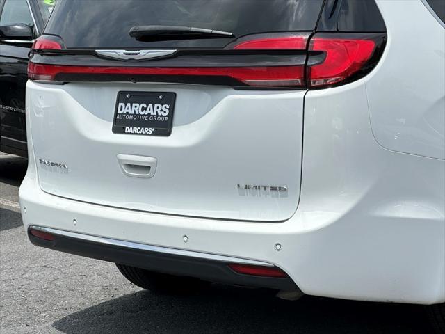 used 2023 Chrysler Pacifica car, priced at $27,000