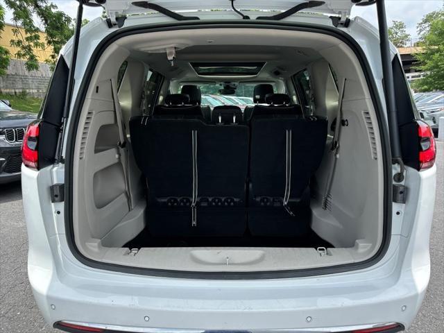 used 2023 Chrysler Pacifica car, priced at $27,000